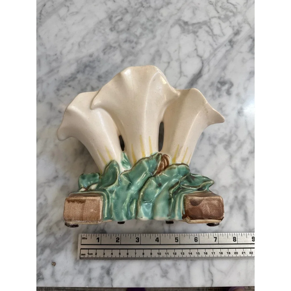 Vintage McCoy Pottery Calla Lily Triple Vase Hand Painted Cream Green 6.25in